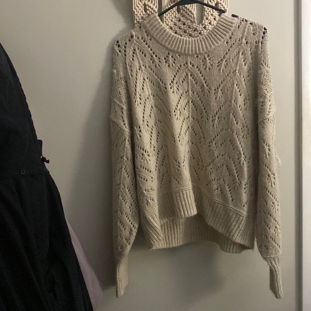 Old navy sweater